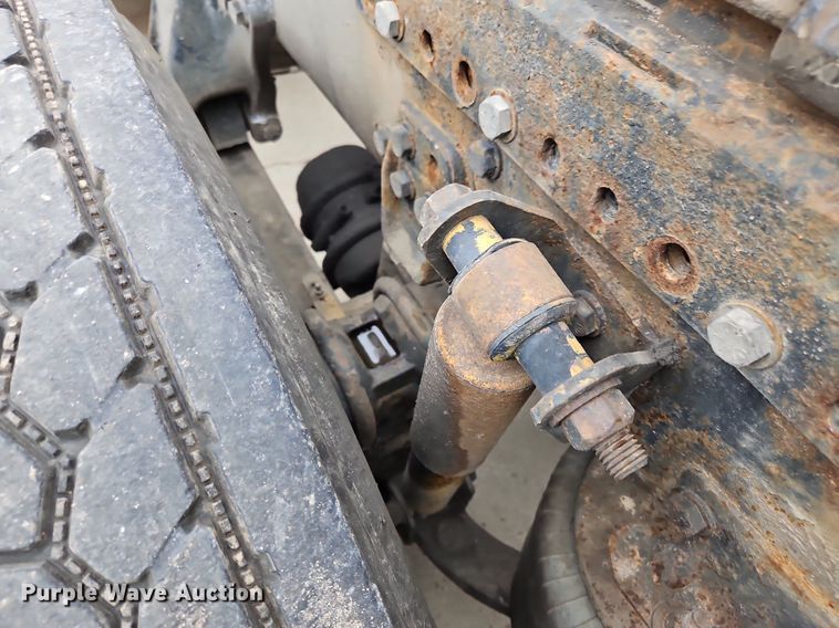 image for item NZ9041 2011 Western Star 4900EX  semi truck