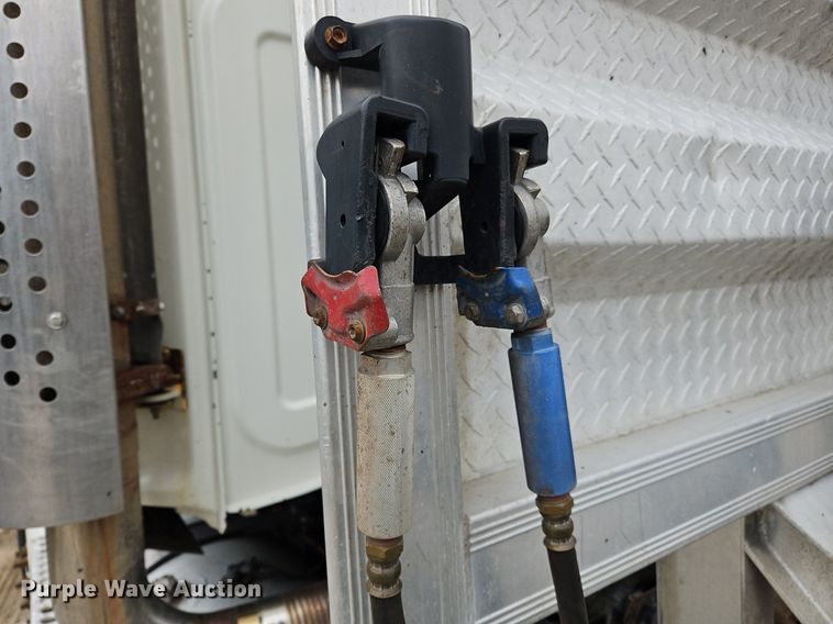 image for item NZ9041 2011 Western Star 4900EX  semi truck