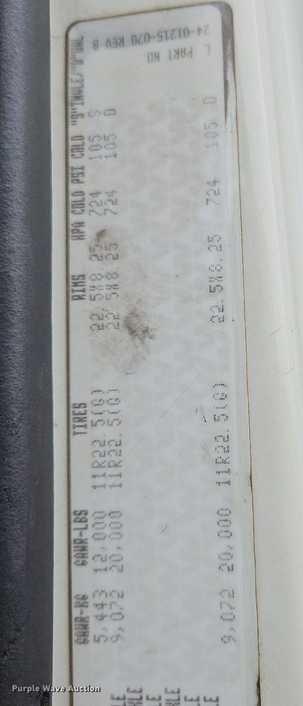 image for item NZ9041 2011 Western Star 4900EX  semi truck