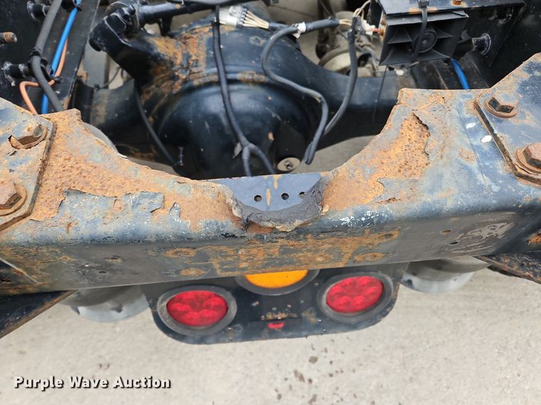 image for item NZ9043 2012 Freightliner Cascadia  semi truck