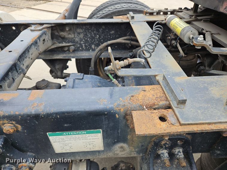 image for item NZ9043 2012 Freightliner Cascadia  semi truck