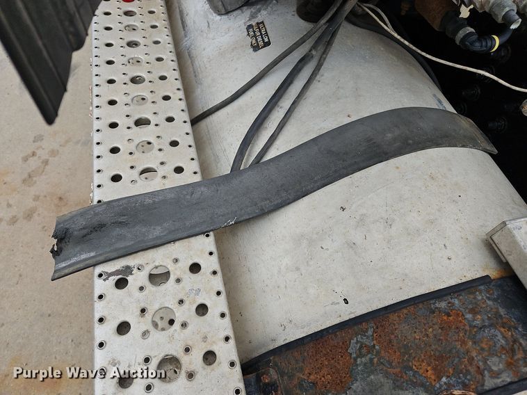 image for item NZ9043 2012 Freightliner Cascadia  semi truck