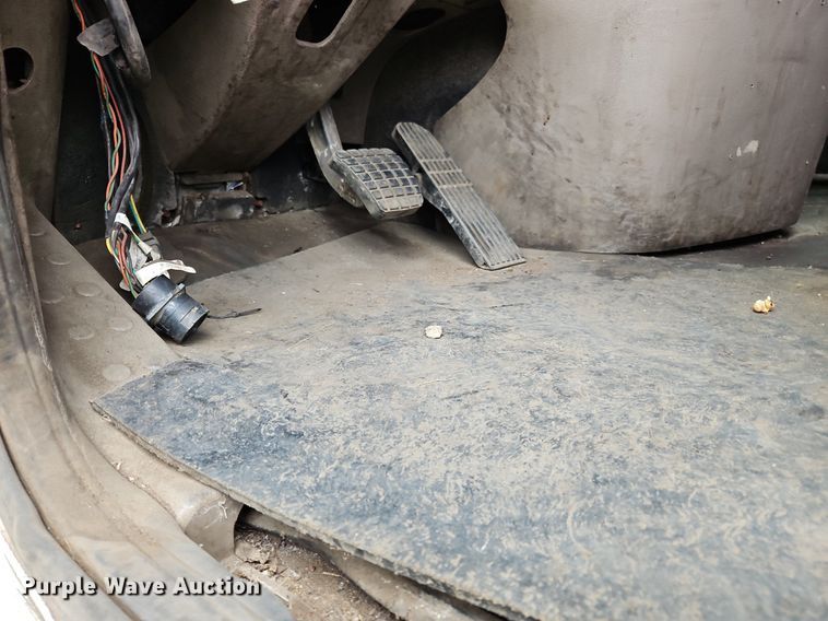 image for item NZ9043 2012 Freightliner Cascadia  semi truck