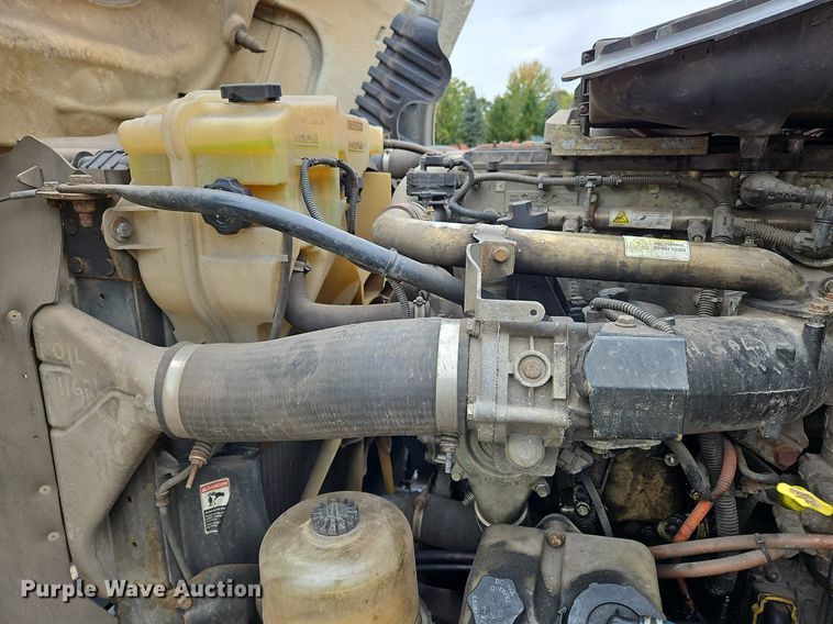 image for item NZ9043 2012 Freightliner Cascadia  semi truck