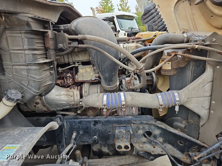 image for item NZ9043 2012 Freightliner Cascadia  semi truck