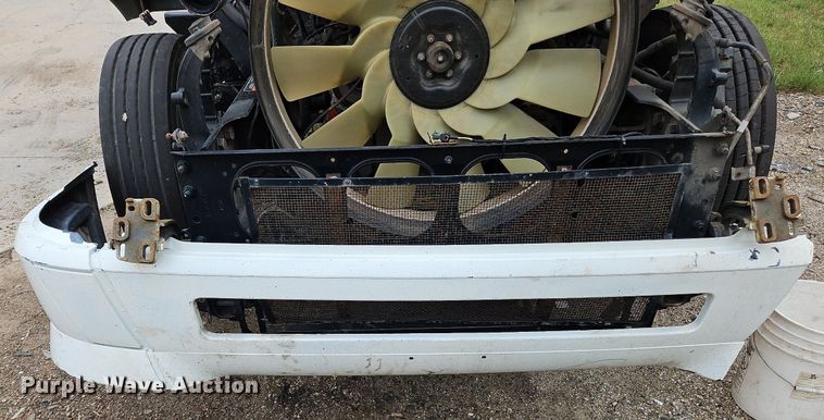 image for item NZ9044 2013 Volvo VNL  semi truck