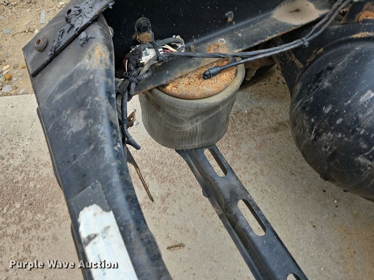 image for item NZ9044 2013 Volvo VNL  semi truck