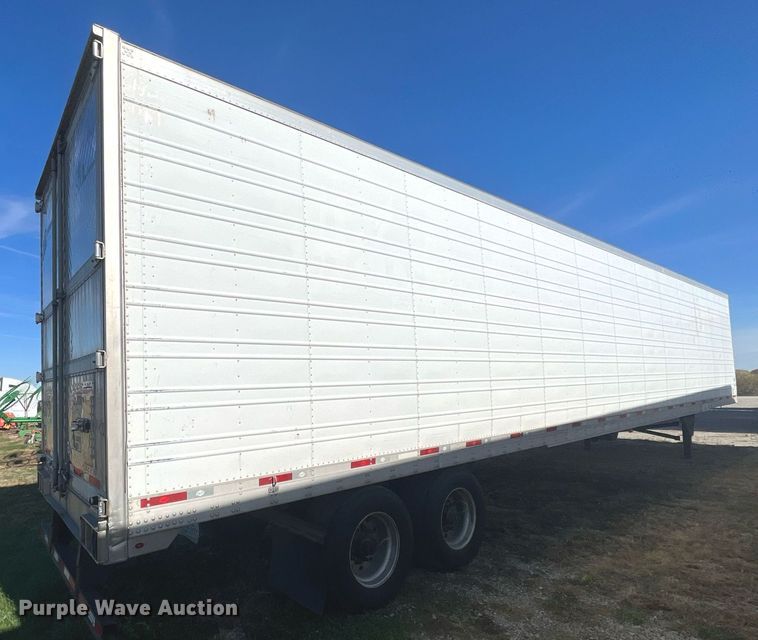 image for item OA9133 2013 Utility  refrigerated van trailer