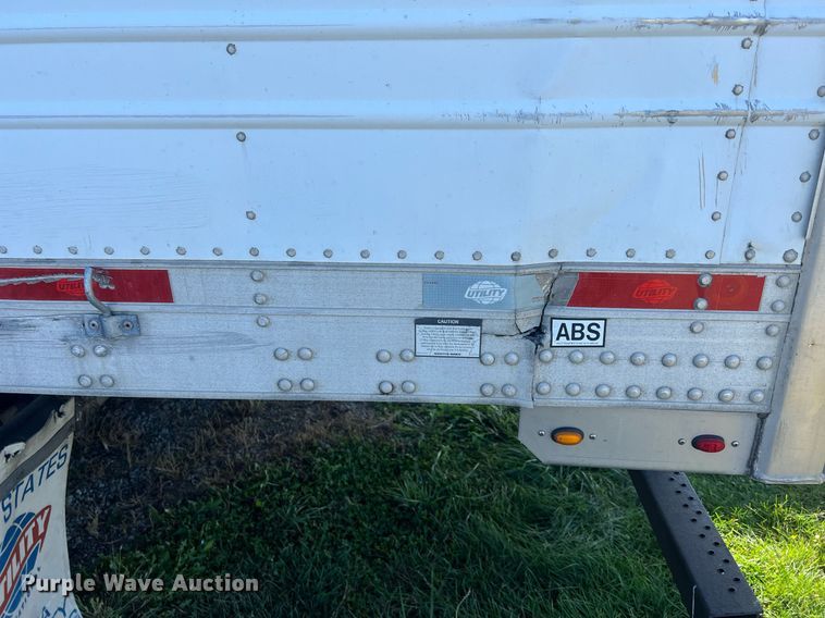 image for item OA9133 2013 Utility  refrigerated van trailer