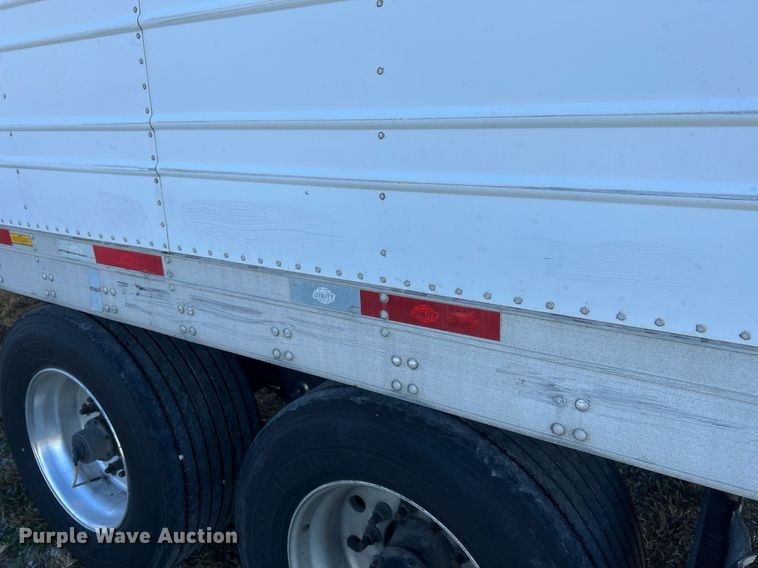 image for item OA9133 2013 Utility  refrigerated van trailer