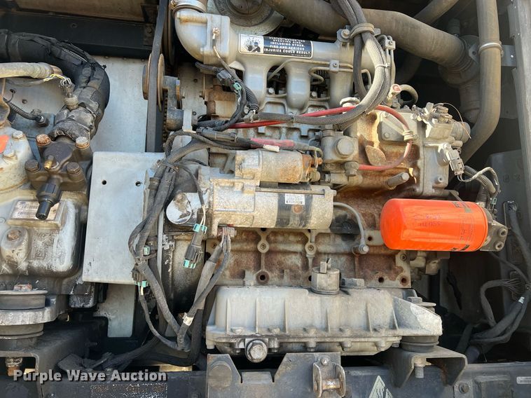 image for item OA9133 2013 Utility  refrigerated van trailer