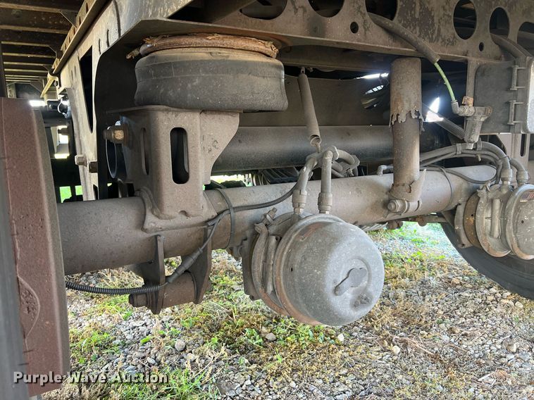 image for item OA9133 2013 Utility  refrigerated van trailer