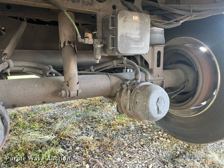 image for item OA9133 2013 Utility  refrigerated van trailer