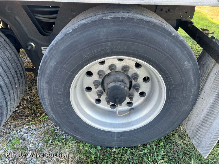 image for item OA9133 2013 Utility  refrigerated van trailer