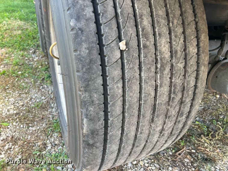 image for item OA9133 2013 Utility  refrigerated van trailer