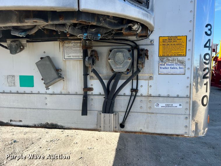 image for item OA9134 2004 Utility  refrigerated van trailer