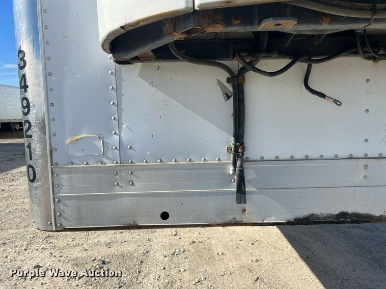 image for item OA9134 2004 Utility  refrigerated van trailer