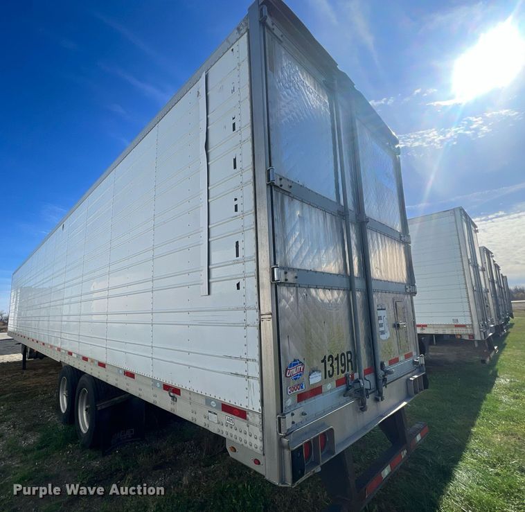image for item OA9135 2013 Utility  refrigerated van trailer