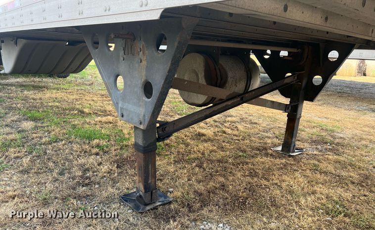 image for item OA9135 2013 Utility  refrigerated van trailer