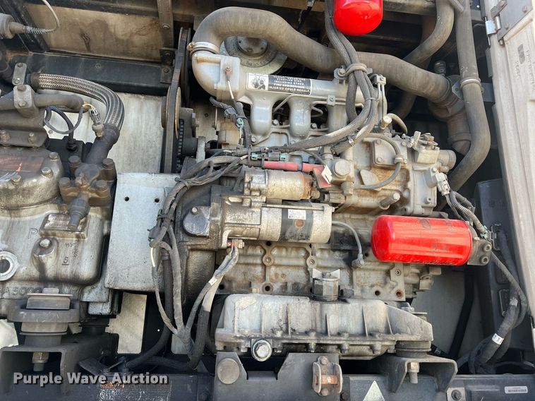 image for item OA9135 2013 Utility  refrigerated van trailer