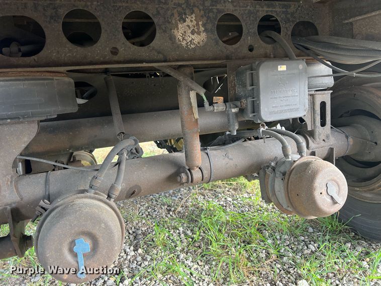 image for item OA9135 2013 Utility  refrigerated van trailer