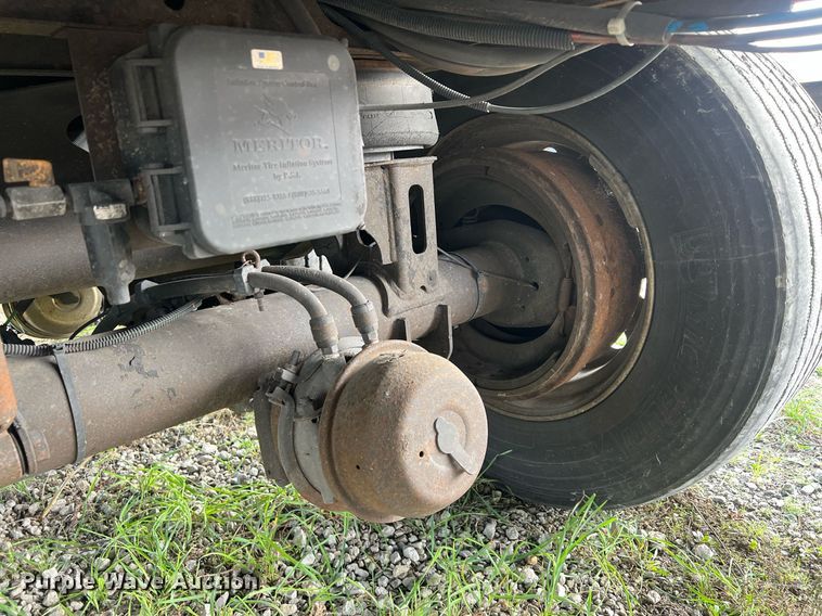 image for item OA9135 2013 Utility  refrigerated van trailer