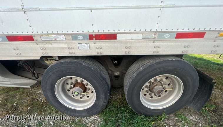 image for item OA9135 2013 Utility  refrigerated van trailer