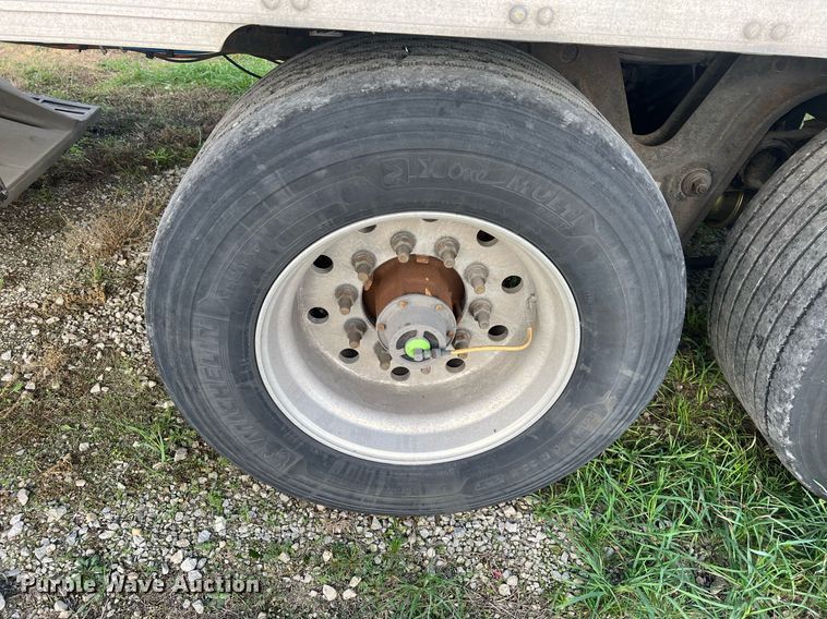 image for item OA9135 2013 Utility  refrigerated van trailer