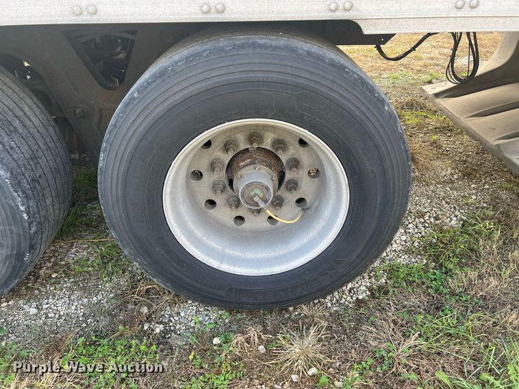 image for item OA9135 2013 Utility  refrigerated van trailer