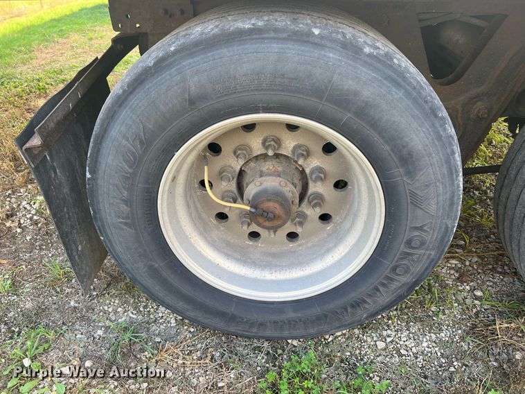 image for item OA9135 2013 Utility  refrigerated van trailer