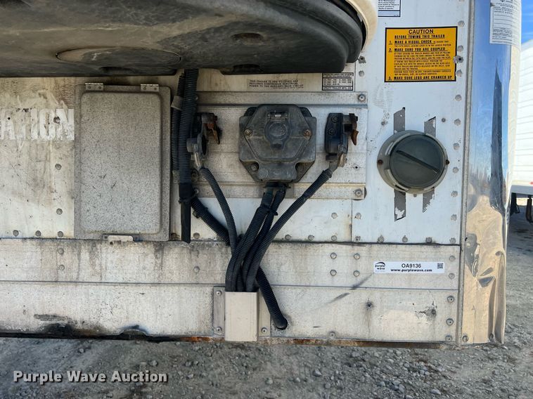 image for item OA9136 2013 Utility  refrigerated van trailer