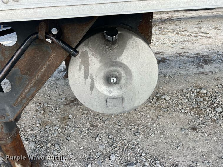 image for item OA9136 2013 Utility  refrigerated van trailer