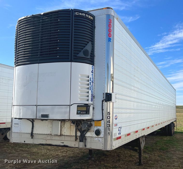 image for item OA9137 2005 Utility  refrigerated van trailer