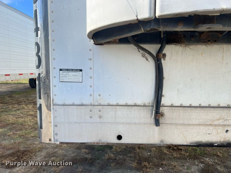 image for item OA9137 2005 Utility  refrigerated van trailer