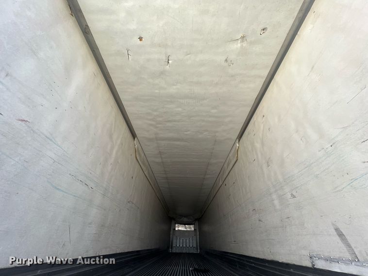 image for item OA9137 2005 Utility  refrigerated van trailer