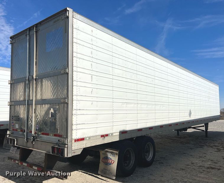image for item OA9138 2013 Utility  refrigerated van trailer