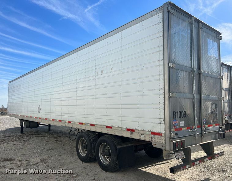 image for item OA9138 2013 Utility  refrigerated van trailer