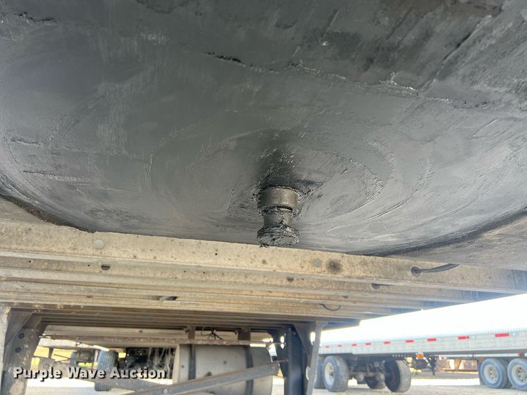 image for item OA9138 2013 Utility  refrigerated van trailer