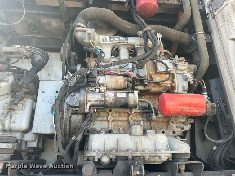 image for item OA9138 2013 Utility  refrigerated van trailer