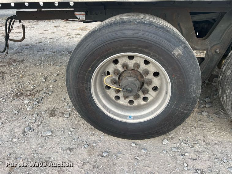 image for item OA9138 2013 Utility  refrigerated van trailer