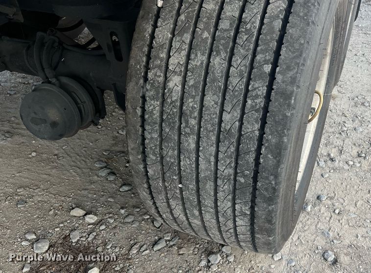 image for item OA9138 2013 Utility  refrigerated van trailer