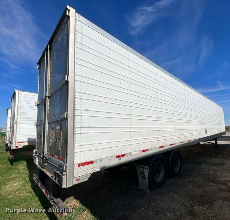 image for item OA9139 2013 Utility  refrigerated van trailer