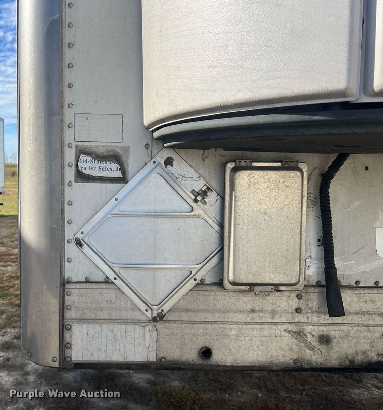 image for item OA9139 2013 Utility  refrigerated van trailer