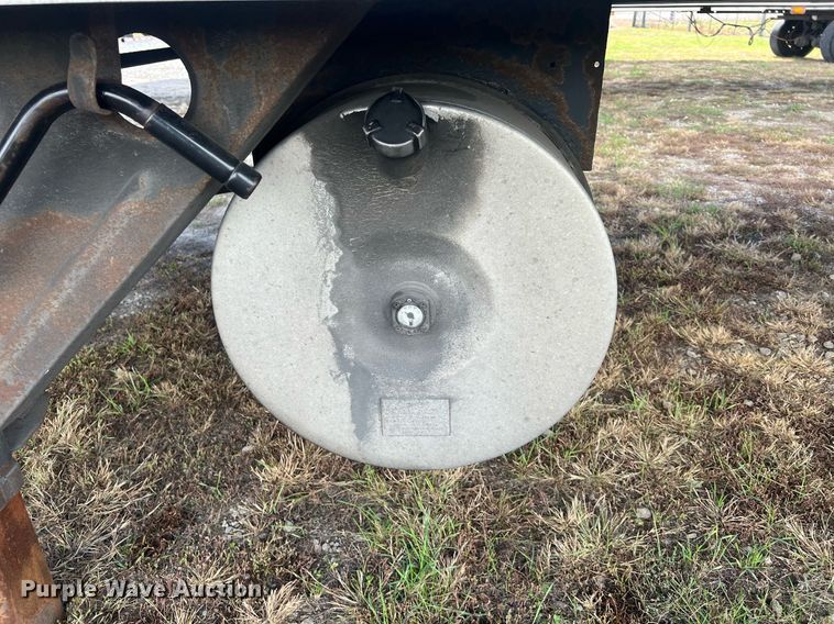 image for item OA9139 2013 Utility  refrigerated van trailer