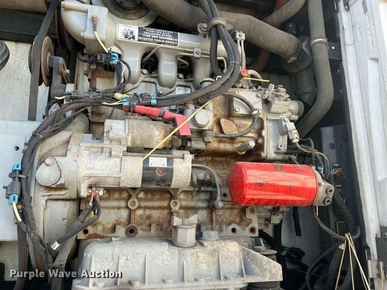 image for item OA9139 2013 Utility  refrigerated van trailer