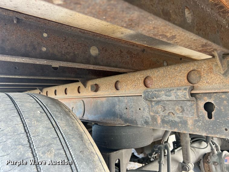 image for item OA9139 2013 Utility  refrigerated van trailer