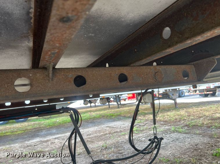 image for item OA9139 2013 Utility  refrigerated van trailer