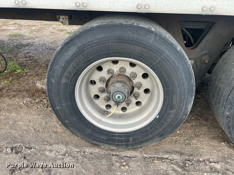 image for item OA9139 2013 Utility  refrigerated van trailer