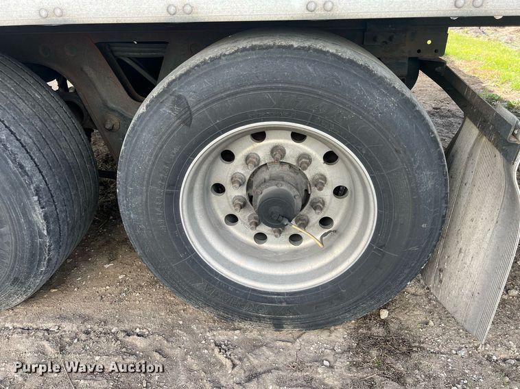 image for item OA9139 2013 Utility  refrigerated van trailer