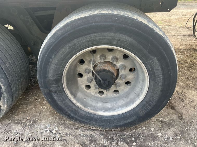 image for item OA9139 2013 Utility  refrigerated van trailer